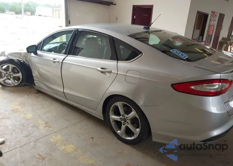 2016 Ford Fusion S z USA, uszkodzony, nr VIN 3FA6P0G75GR274240